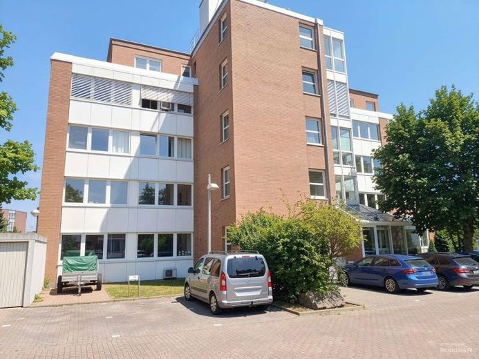 182 m² High-Quality Office Space in Alzenau Available to Rent Commission-Free – Photo 1