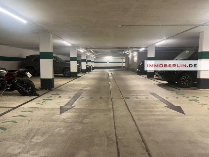 IMMOBERLIN.DE - Attraente posto auto in garage sotterraneo in posizione ben collegata – Foto 1