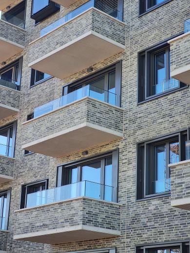 Erstbezug 2-Zimmer-Wohnung an der Rheinpromenade im Mainzer Zollhafen – Außenansicht