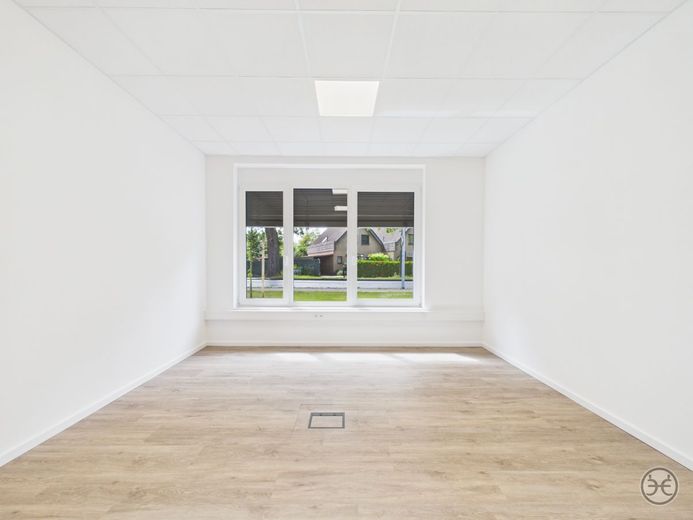 Bürofläche in Frequenzlage von Kreyenbrück // Erstbezug // Kreyenbrück // Oldenburg – Eden-Ehbrecht-Immobilien_Gewerbe_Bürofläche_Vermietung_021