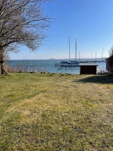 Działka budowlana 721 m² – pierwsza linia brzegowa nad cieśniną Fehmarnsund, marina w zasięgu wzroku – Zdjęcie 5