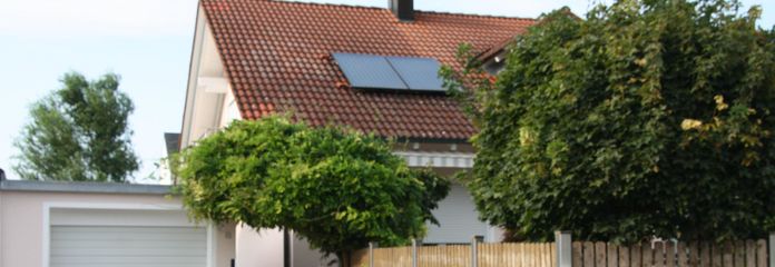 Eingang und Garage