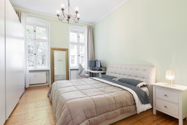 Schlafzimmer Alt