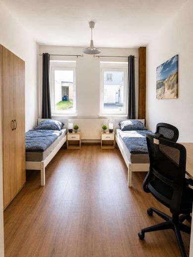 Große möblierte Firmenwohnung | 6 Betten | Garten | WLAN | ab 3 Monaten – Foto 4