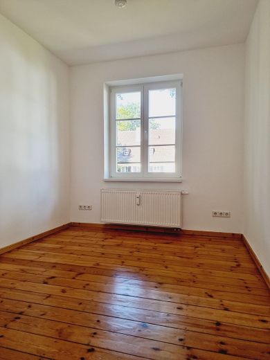 Fundstück: Schönes, sehr individuelles Reihenmittelhaus für Pärchen – Erste Zimmer OG