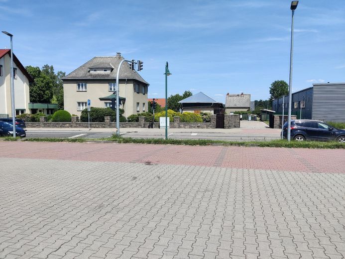 Wohnen im Herzen von Penig – Haus von der Straße aus gesehe