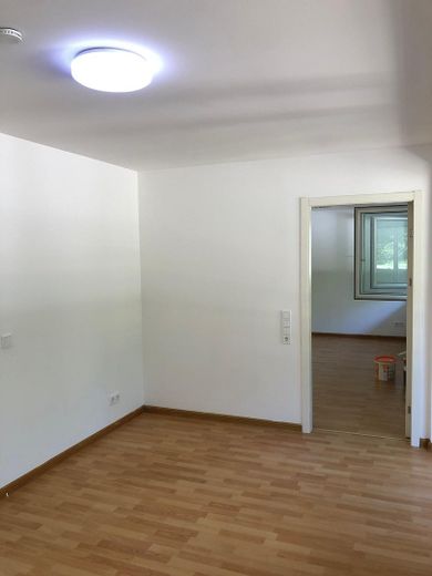 Bonito apartamento de 2 habitaciones en Kusel, incluidos gas y electricidad – Schlafzimmer Bild I