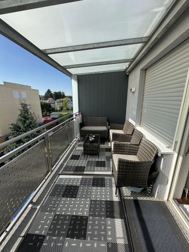Gepflegte Eigentumswohnung mit Taunusblick in begehrter Lage in Ober-Erlenbach – Terrasse