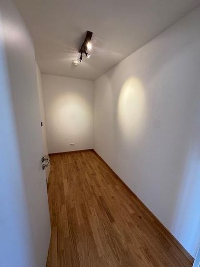 Attraktive 2-Zimmer-Wohnung – barrierefrei, mit Balkon, EBK und herrlicher Aussicht – Abstellraum