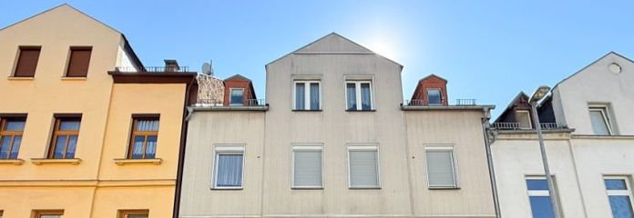 ++ außergewöhnliche Maisonettewohnung mit Terrasse, Garten und Garage ++