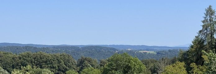 De particulier à particulier - Maison individuelle avec appartement indépendant sur un vaste terrain (à rénover)