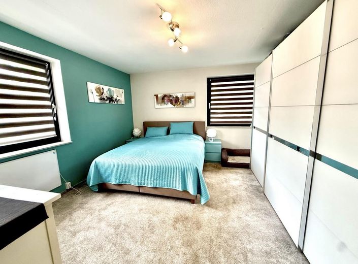 Four Units. An Exceptional Property – Photo 10