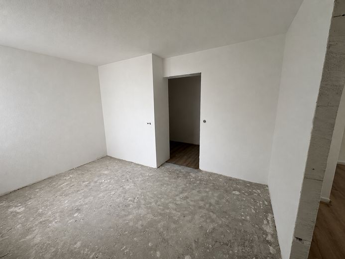 Prima occupazione dopo ristrutturazione – appartamento di 3,5 locali con cucina componibile – Küche Perspektive 1
