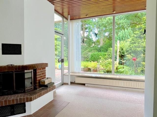 Rissen - Bungalow mit Entwicklungspotential  **courtagefrei** – Kaminzimmer