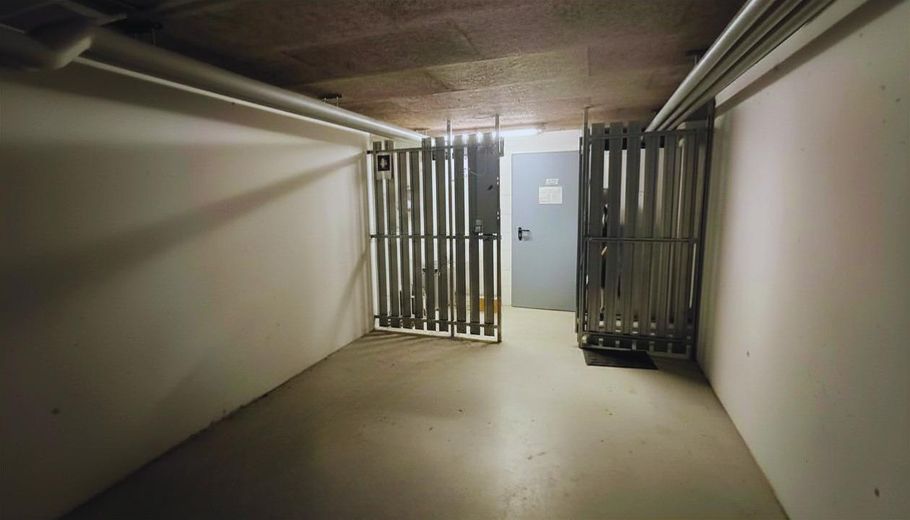 Sehr großes Kellerabteil-15qm