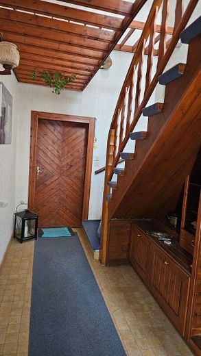 Mayen merkezinde hemen oturulabilir, alan açısından harika müstakil ev – komisyonsuz! – Foto 9