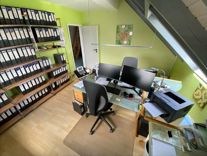Modern office space with flexible usage options in Mainhausen – Büro