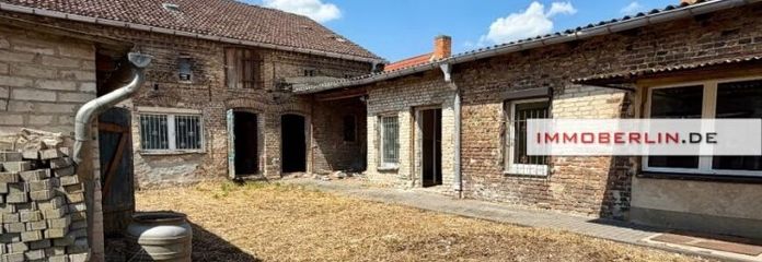 IMMOBERLIN.DE - Sanierungsgelegenheit! Haus mit Nebengebäude & Ausbaupotenzial in angenehmer Lage
