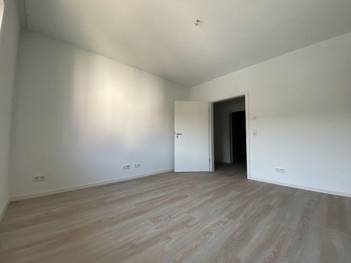 Exklusive Penthousewohnung mit großer Dachterrasse, EBK & Garage in Marburg-Cappel – Foto 12