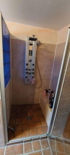 Bad/Dusche obere Wohnung