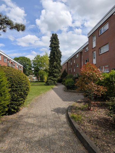 Provisionsfreie 3,5-Zimmer-Wohnung in Glinde bei Hamburg mit Südbalkon & Garage (83 m²) – फोटो 1