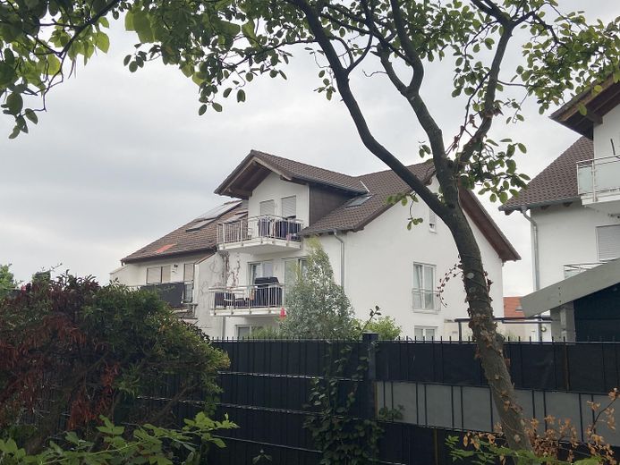 ETW Limburgerhof mit unverbaubarem Ausblick – Ansicht Wohnung mit 2 Balkonen
