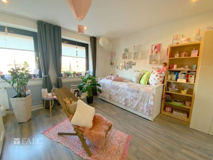 Komfortable, helle Maisonette-Wohnung in guter Lage – Kinderzimmer