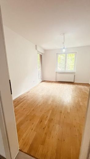 sanierte 3-Zimmerwohnung mit 2 Balkonen Nähe Wasserturm – Schlafzimmer 1