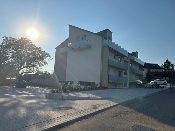 Möbliertes Apartment für Pendler, Fachkräfte, Führungskräfte – Parkplätze