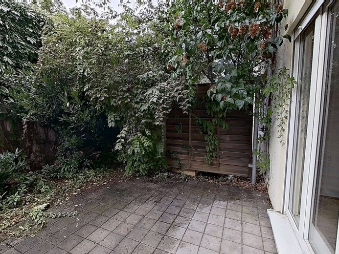 ** Appartamento con 2 locali al piano terra con terrazza soleggiata a Lipsia ** – Ansicht I: Terrasse
