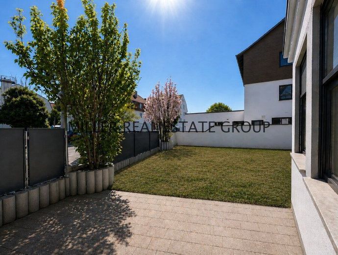 Exklusive Gartenwohnung in Ingolstadt mit Hauscharakter, großer Terrasse, Garage, zwei Stellplätzen &amp; zusätzlichem Apartment-Bereich im Untergeschoss! – Außenansicht