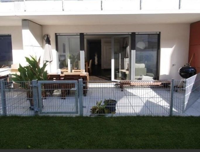 Stylisches Loft mit großer Terrasse – Terrasse