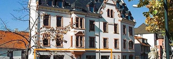 Posizione di prim’ordine. Oltre il 6% di rendimento. Grande potenziale. – Pregiata unità commerciale in Ritterplatz