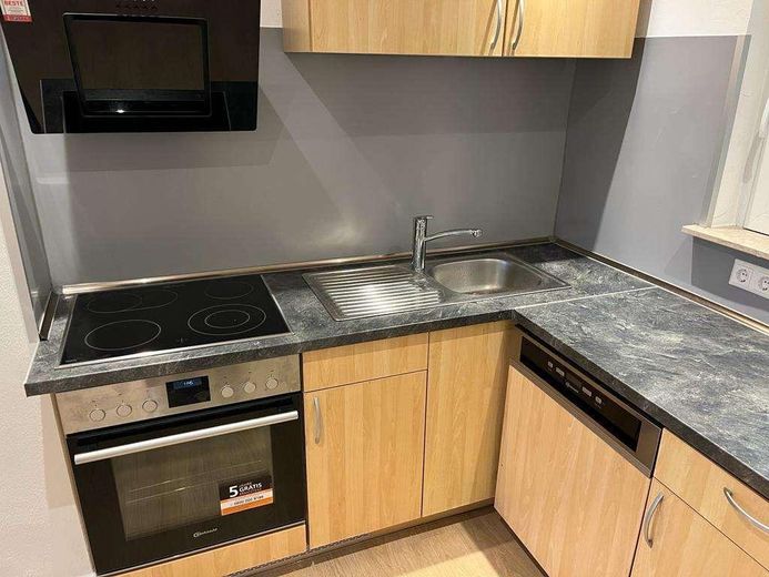 Renovierte Wohnung mit Burgblick – Foto 10