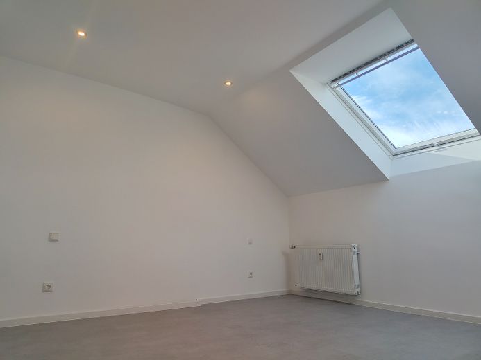 ruhige 4-Zi-Whg (ca. 95qm) mit Terrasse und Garage – Schlafzimmer