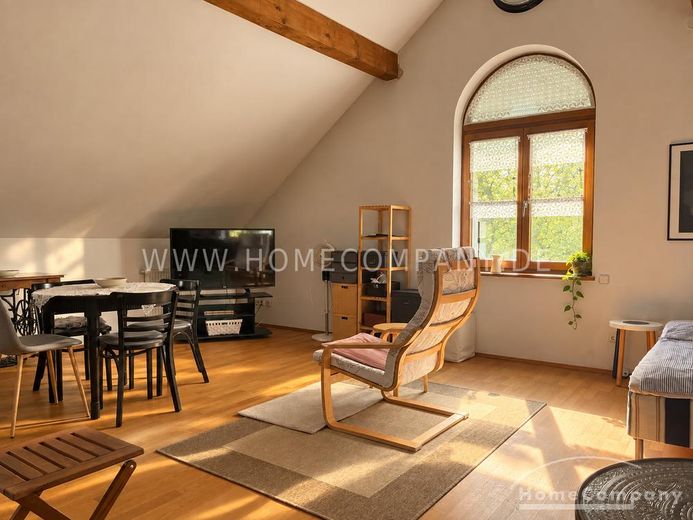 Voll möbliertes 6-Zimmer-Haus mit schönem Garten – d5959b80aa5ecaed1c11f0ccee36703e8a6ad717.jpg