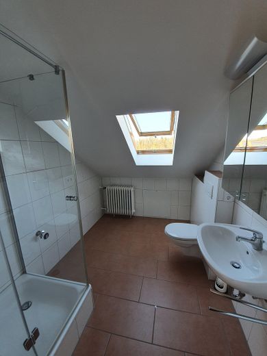 Gemütliche 3-Zimmer-Dachgeschosswohnung in Großenseebach – Foto 9