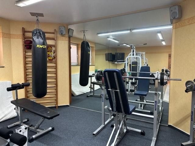 Fitnessraum (ohne Geräte)