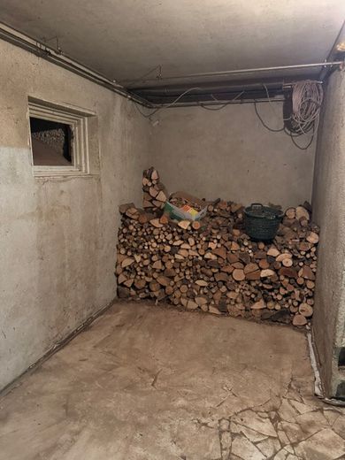 Holzraum Keller