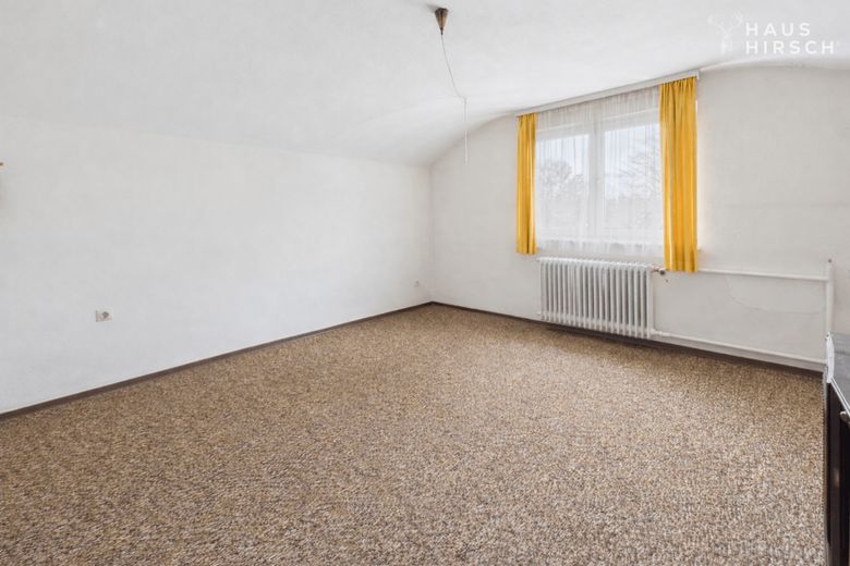 Charmantes Einfamilienhaus auf großem Grundstück - Perfektes Zuhause für Ihre Familie – OG Kinderzimmer