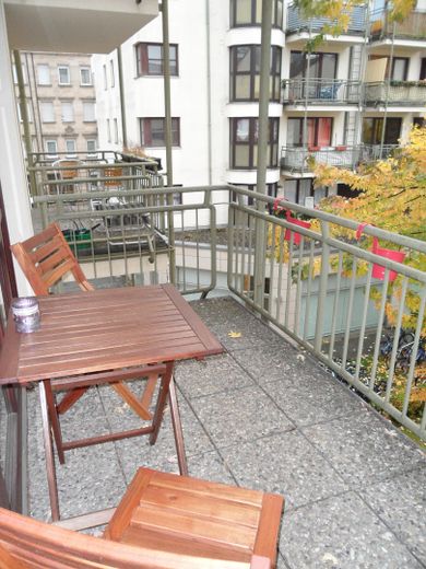 Appartamento di design completamente arredato di 1 stanza con balcone a Fürth – Balkon