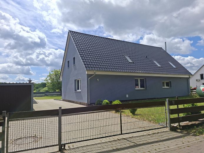 Hausnebenansicht