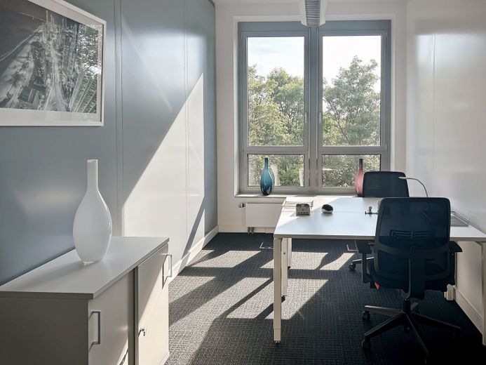 Pronájem kanceláře 1.082 m² – Foto 8