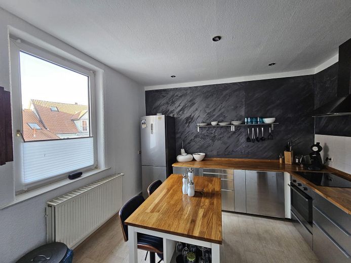 Einbauküche mit Fenster