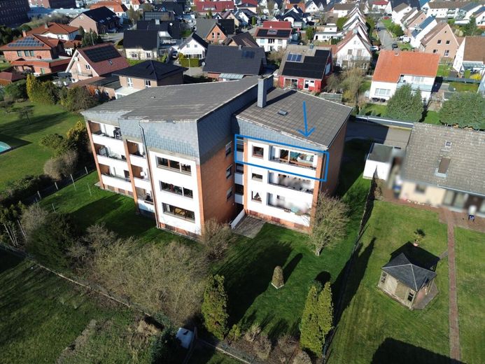 3-Zimmer Eigentumswohnung mit Loggia und Weitblick auf das Kaiser-Wilhelm-Denkmal - Minden-Meißen! – Drohnenaufnahmen
