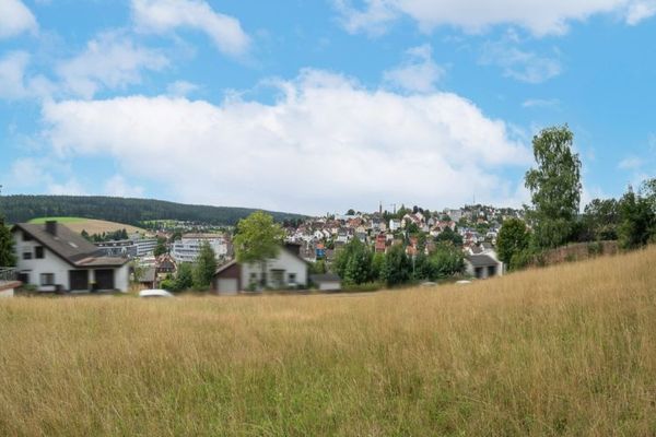 Seltene Gelegenheit-
Baulücke in exponierter Aussichtslage!
-eventuell teilbar ab 500 m²-
