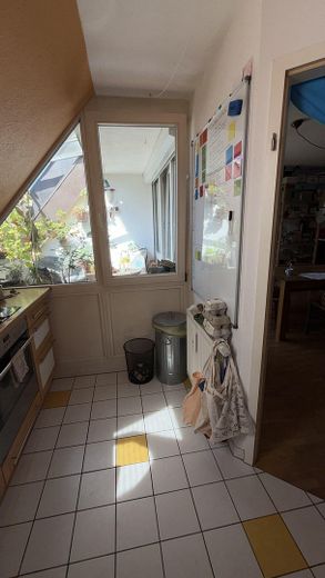 3-Zi-Maisonette, 106 m² 🏔️ Schwarzwaldblick, neue Küche, frisch renoviert, 2 TG – Küche u. Loggia_vor Renovierun