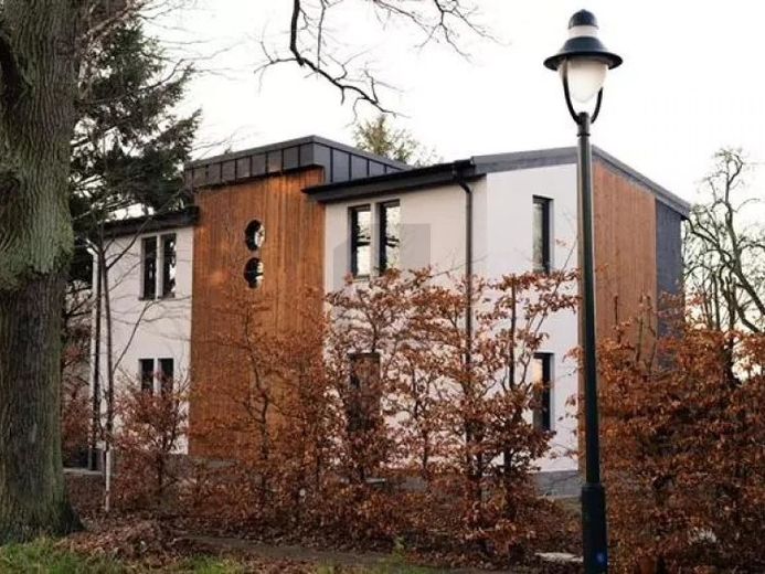 WUNDERSCHÖNES KFW55 HAUS – Foto 1