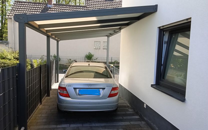 Barrierefreie 3 1/2-Zimmerwohnung mit großer Terrasse und Carport in Troisdorf-Spich – Carport