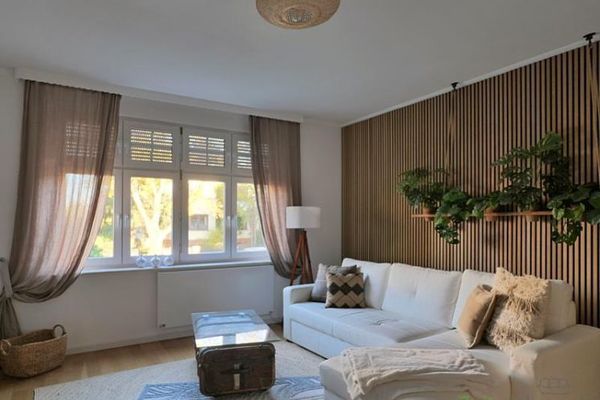 (EF1208_M) Magdeburg: Biederitz, komfortabel möblierte Wohnung mit Wohnküche, Parkettböden und Kamin